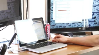 Паника в Силицевата долина: Останете или губите работата си!