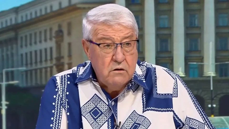 Огън по Радев: Обяви преврат и остави държавата без защита! | StandartNews.com