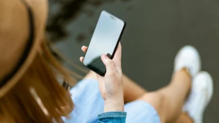 Как да разберете кои приложения ви шпионират през смартфона