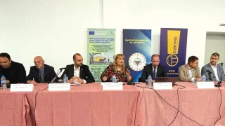 Парламентът със спешни мерки срещу тормоза на деца в нета /ОБЗОР/