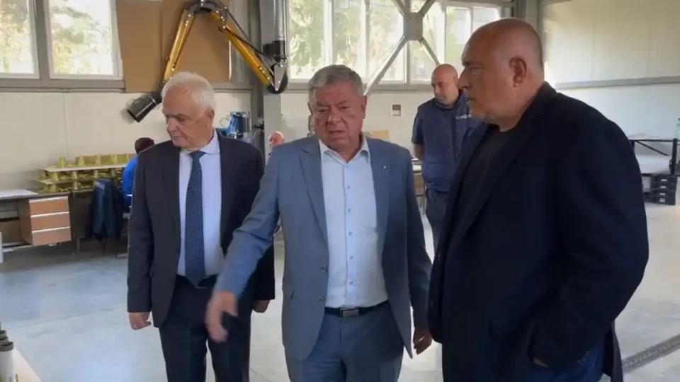 Борисов на необичайно място. Гледа дрон камикадзе | StandartNews.com