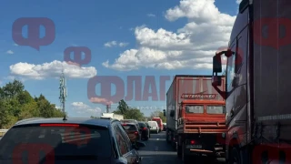 Шофьорите не са на себе си! Пълен кошмар на АМ Тракия