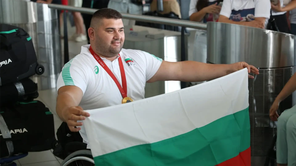 Прекрасен Ружди Ружди спечели поредна титла за България! | StandartNews.com