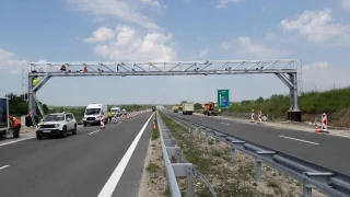 30 000 шофьори с честитки до дни! Нови участъци за тол камери