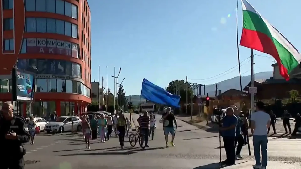 Хората в Дружба 2 бесни! Предупредиха за нова катастрофа заради топлото | StandartNews.com
