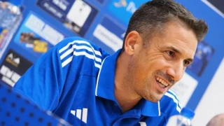 Разкриха коя е загадъчната хубавица в Левски